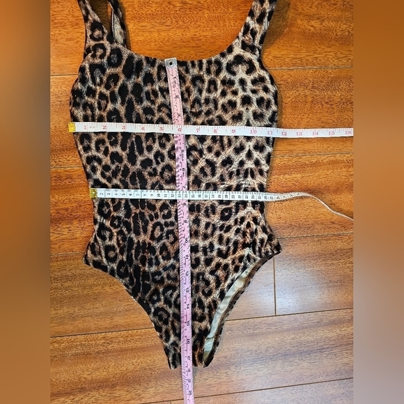 Shreanu Activity Swimsuit - Picture 10 of 16